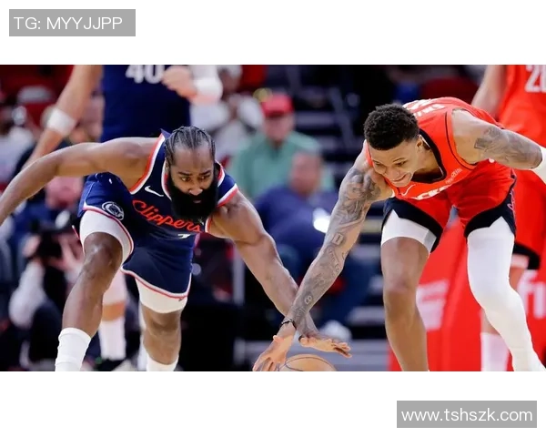 火箭队与奇才队激战至最后时刻哈登上演绝杀精彩瞬间